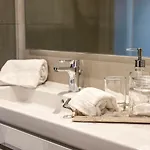 The Concierge - Prime Lounge Design * אלבופיירה