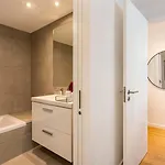 The Concierge - Prime Lounge Design * אלבופיירה